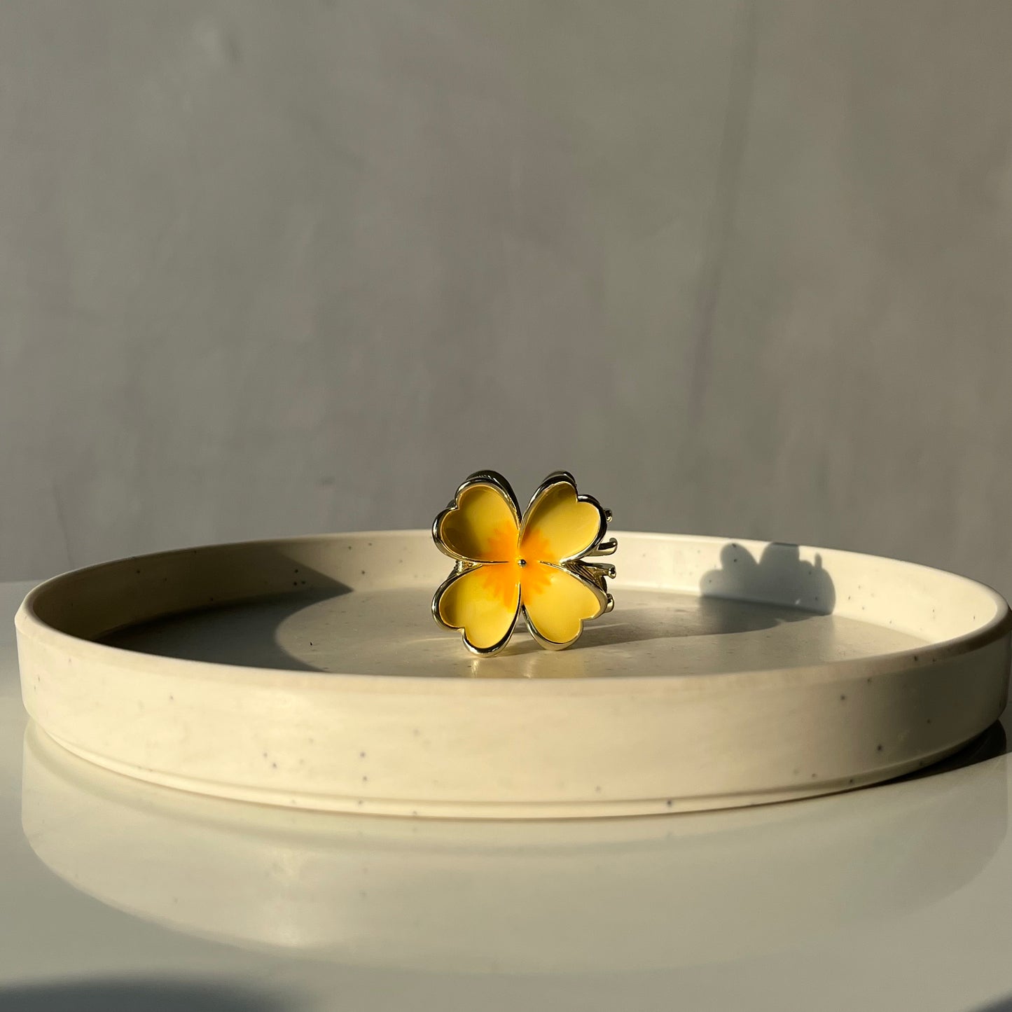 Premium 4-Petal Metal Flower Hair Claw - Luxe Gloss Finish