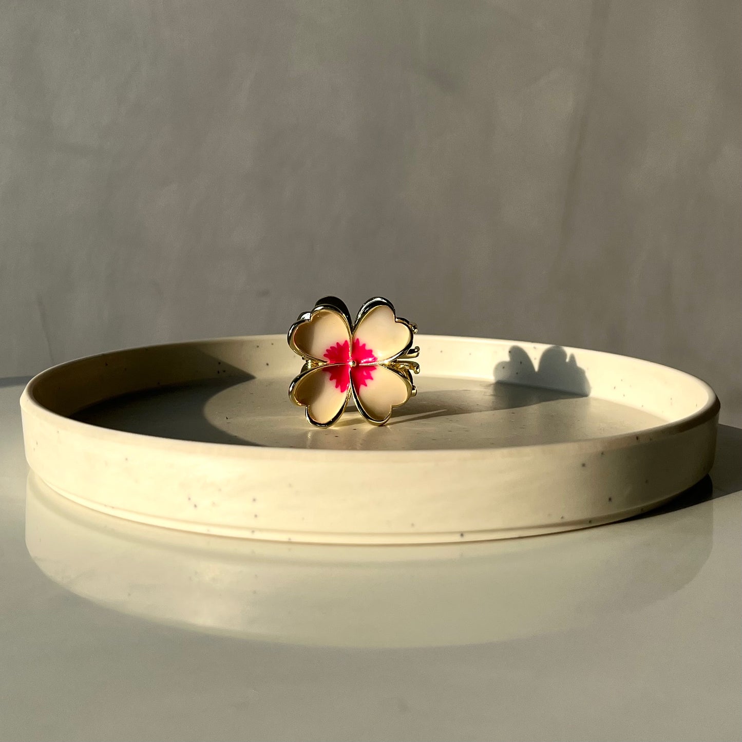 Premium 4-Petal Metal Flower Hair Claw - Luxe Gloss Finish