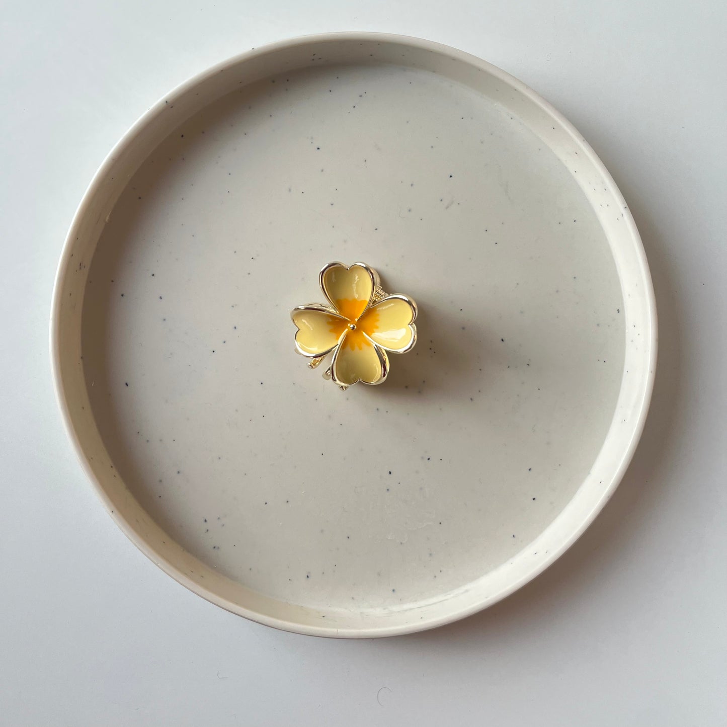 Premium 4-Petal Metal Flower Hair Claw - Luxe Gloss Finish
