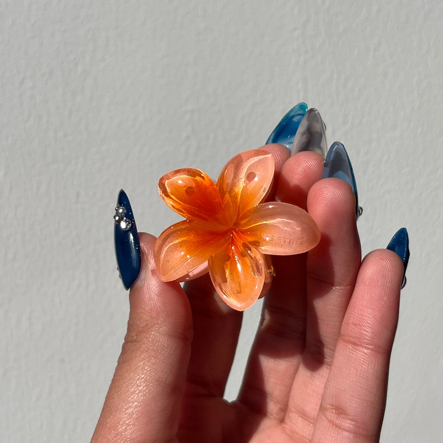 Hawaiian Flower Claw Clip - Small Size, Tropical Mini Design