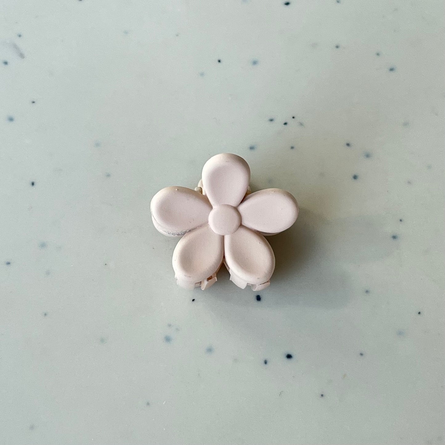 Kids Mini Flower Claw Set - Pack of 6, Soft Pastel Colors