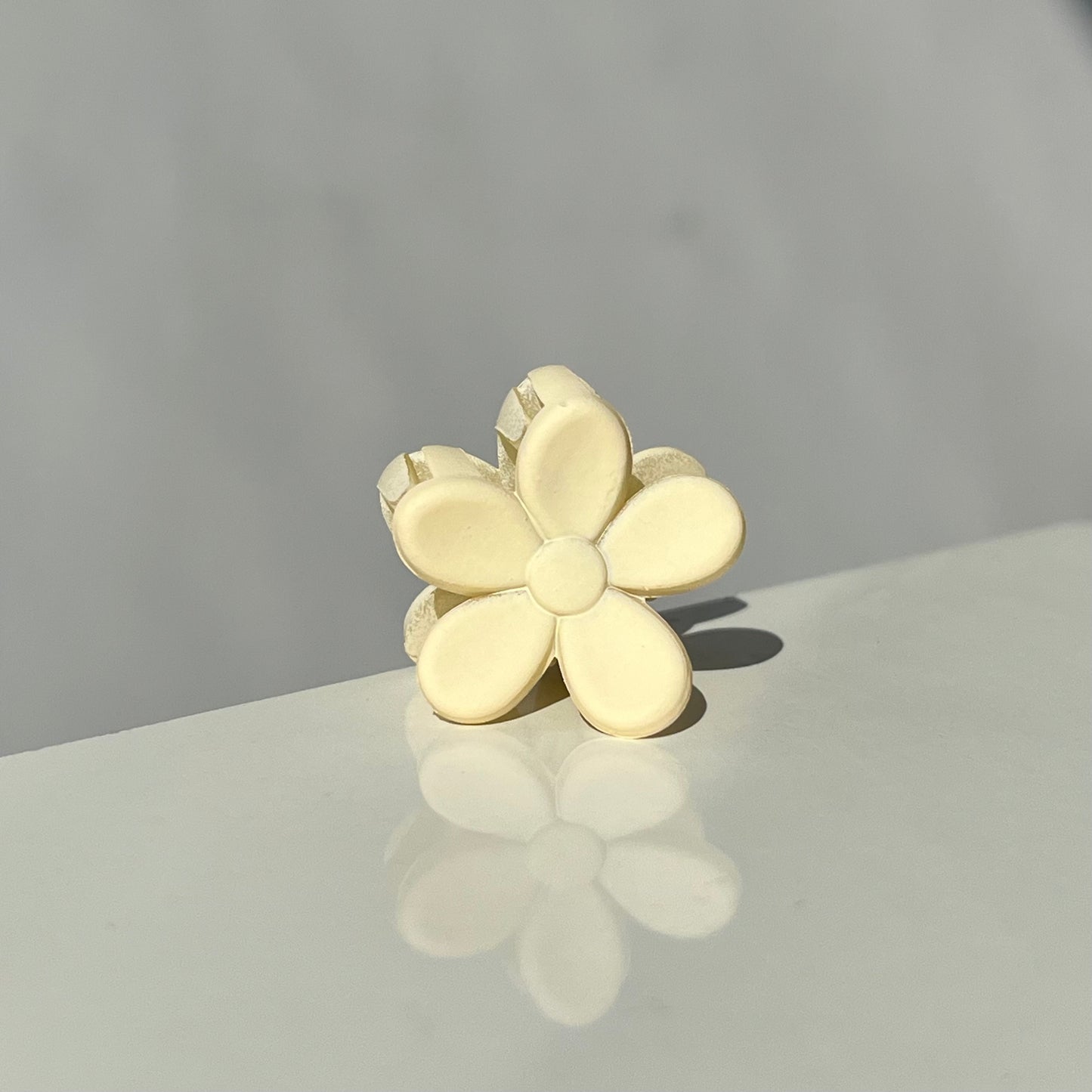 Kids Mini Flower Claw Set - Pack of 6, Soft Pastel Colors