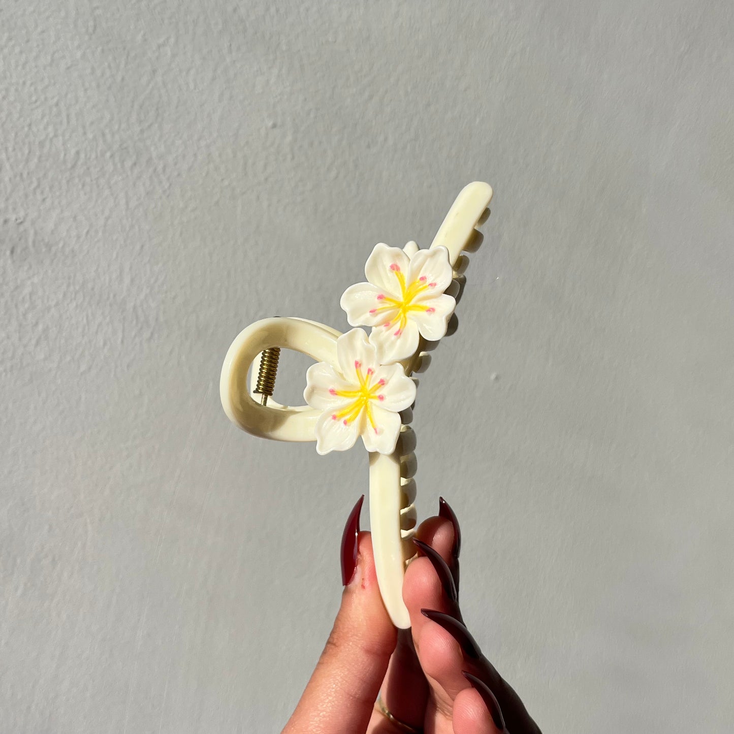 Premium Double Flower Hair Claw - Elegant Floral Design