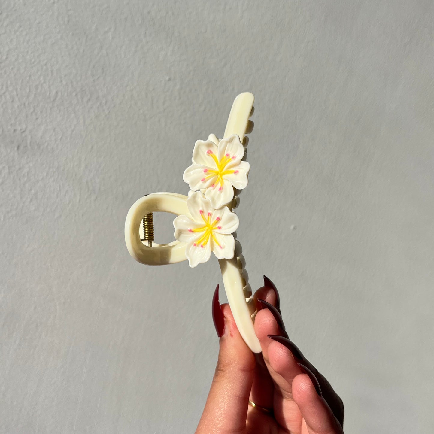 Premium Double Flower Hair Claw - Elegant Floral Design