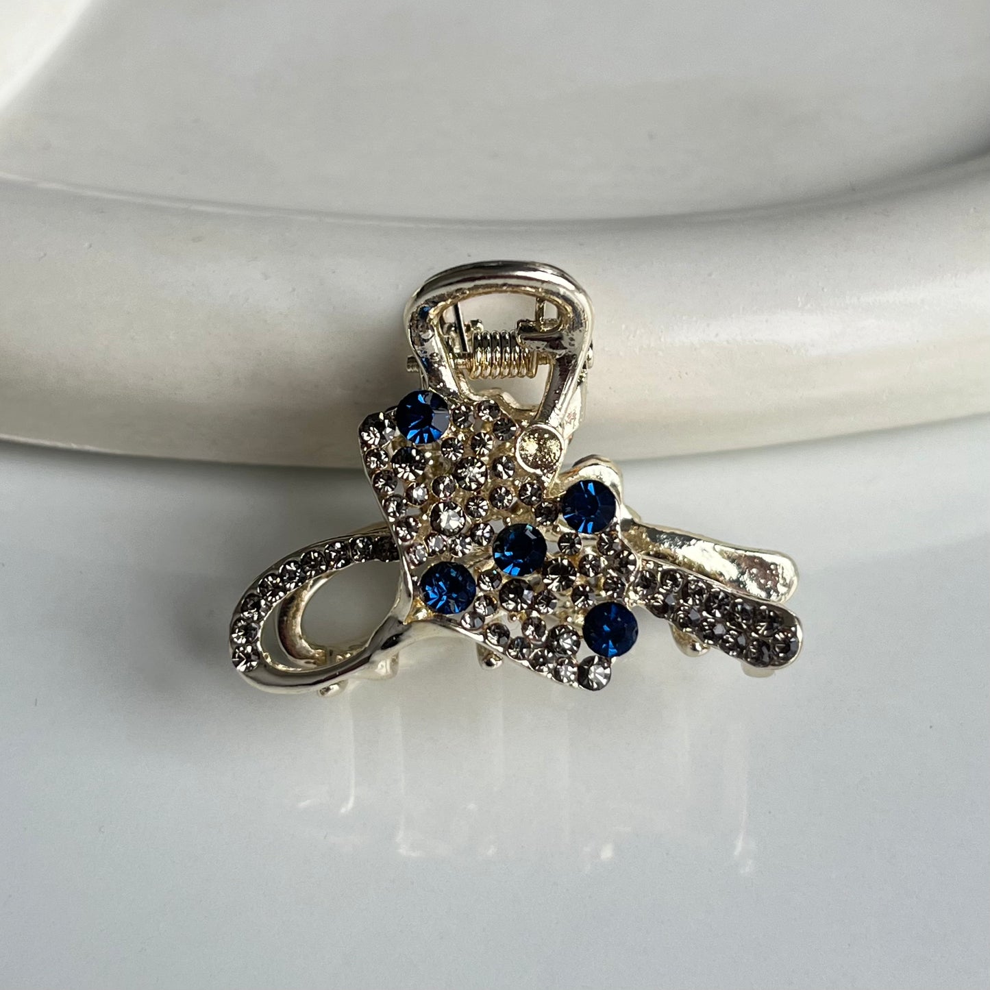 Sparkling Crystal Bow Hair Claw - Elegant and Colorful Stones