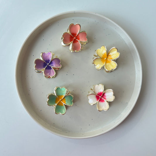 Premium 4-Petal Metal Flower Hair Claw - Luxe Gloss Finish