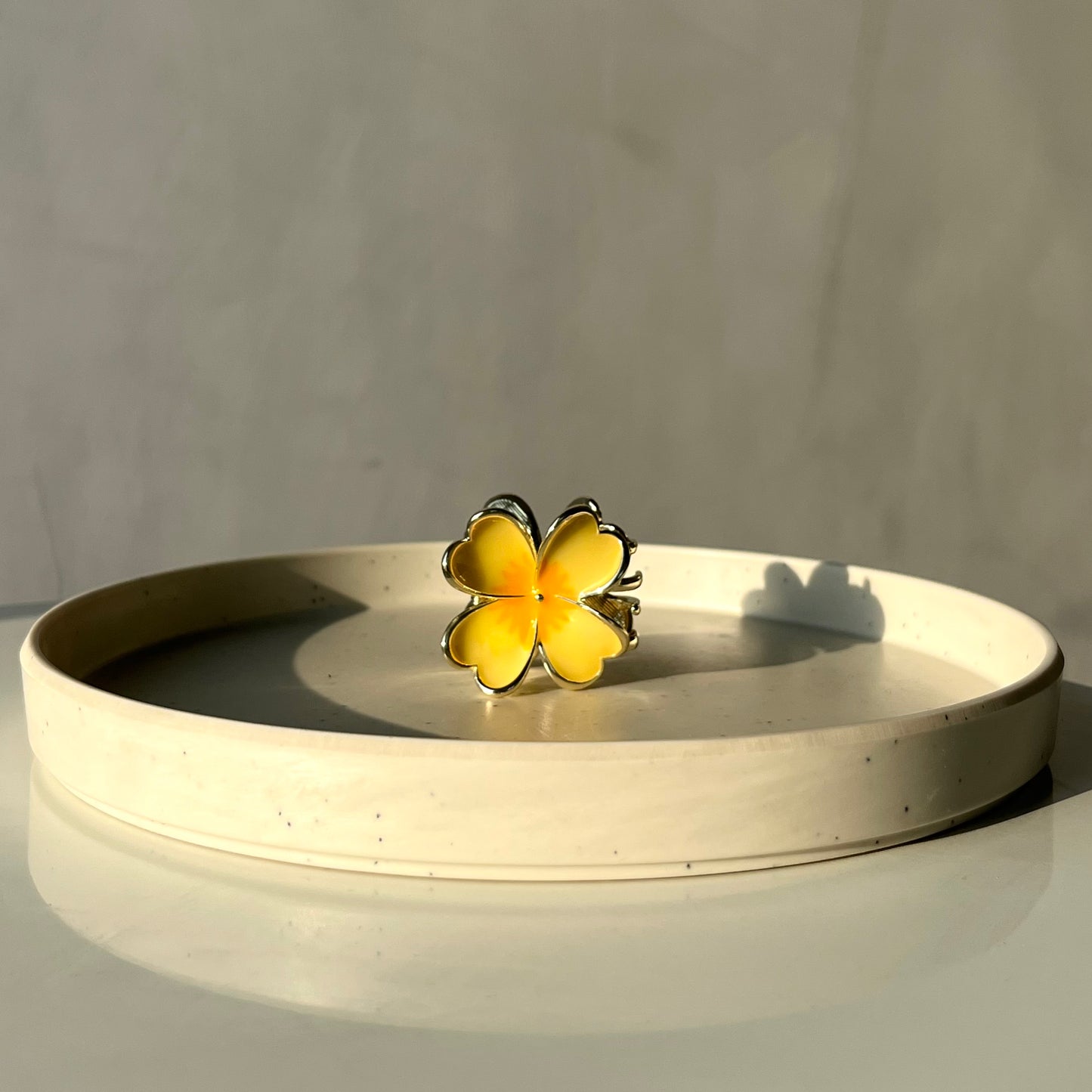 Premium 4-Petal Metal Flower Hair Claw - Luxe Gloss Finish