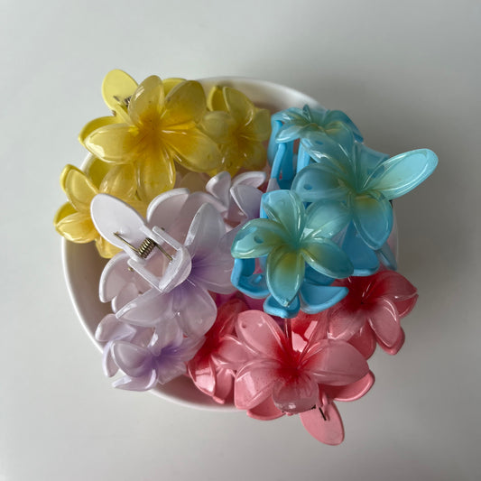Triple Flower Gloss Hair Claw - Vibrant and Glossy Floral Design