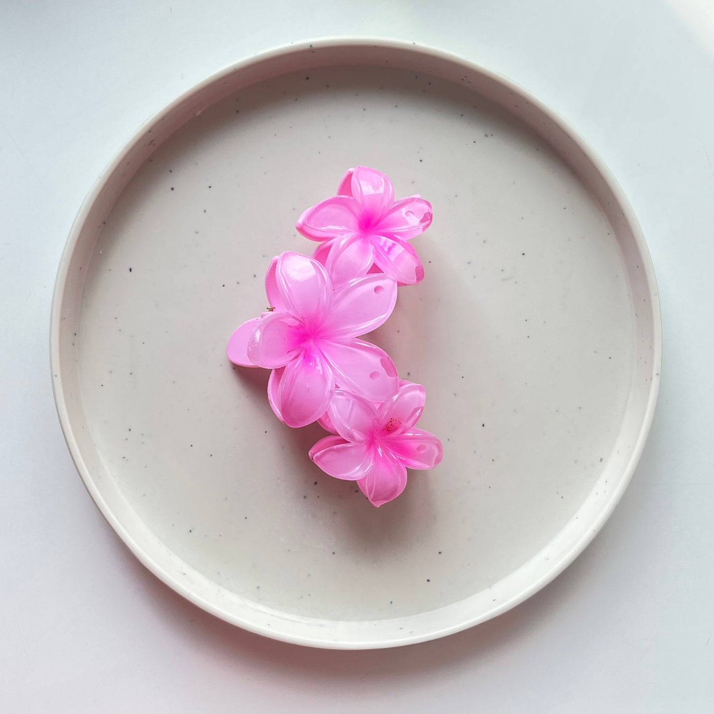 Triple Flower Gloss Hair Claw - Vibrant and Glossy Floral Design