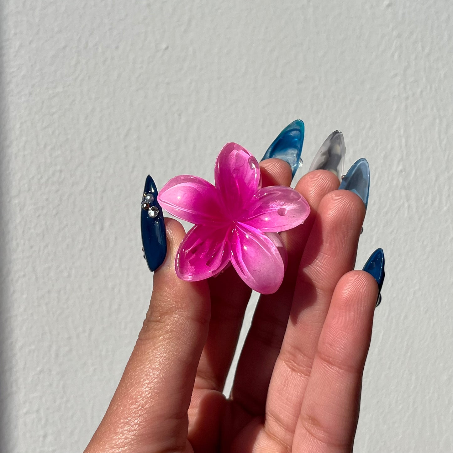 Hawaiian Flower Claw Clip - Small Size, Tropical Mini Design