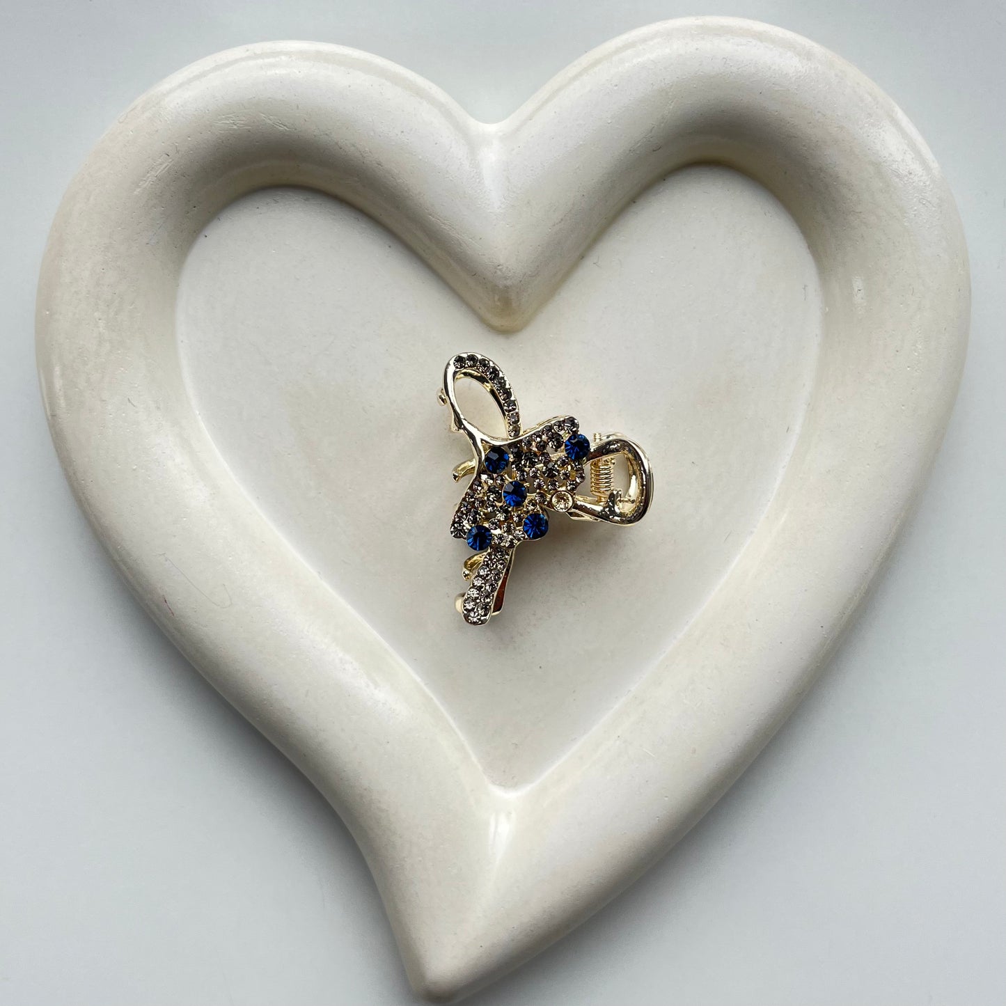 Sparkling Crystal Bow Hair Claw - Elegant and Colorful Stones