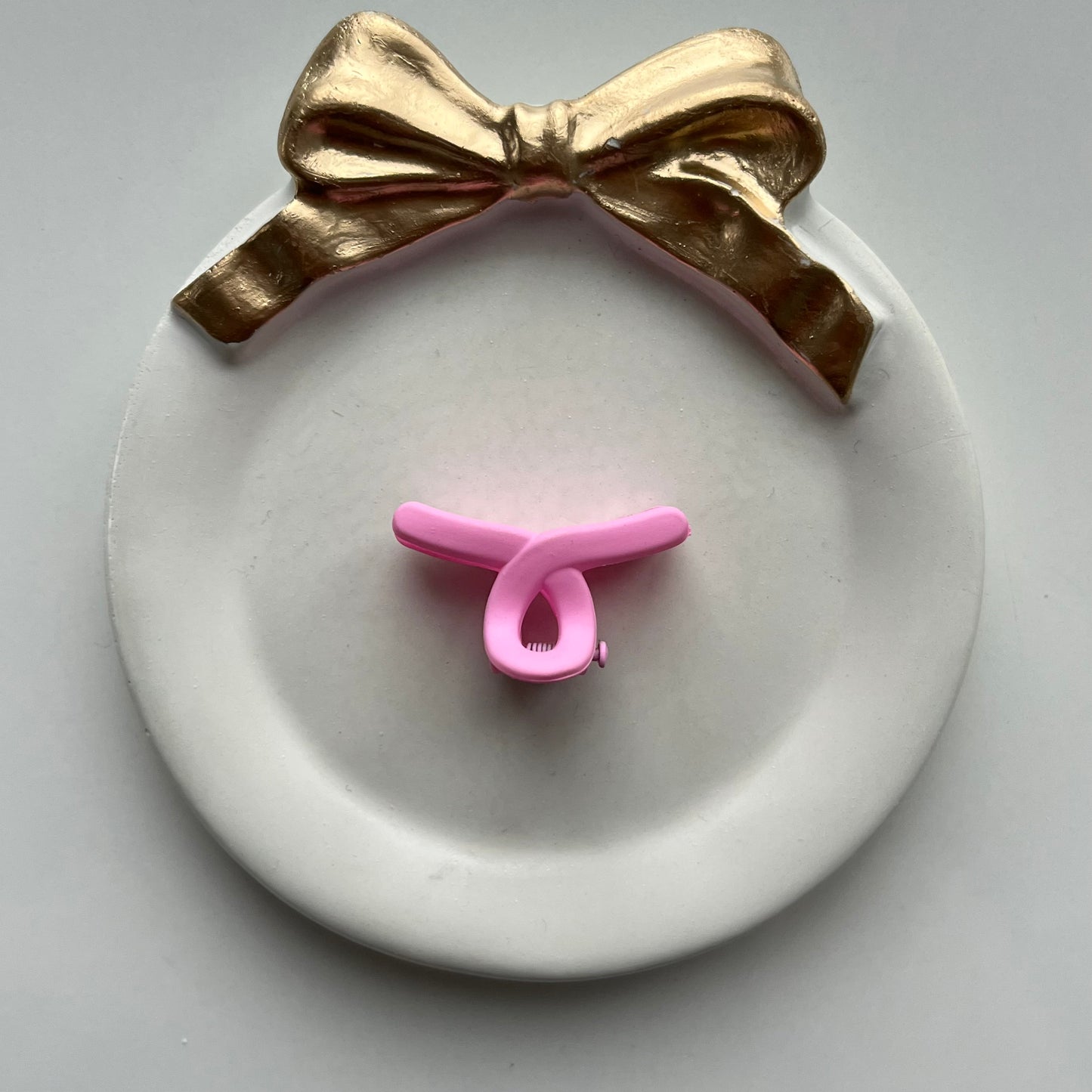 Mini Twist Hair Claw – Matte Pastel Small Claw Clip for Women & Girls